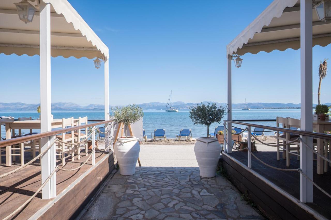 Bed & Breakfast Christina Beachfront By Hotelius Petrití