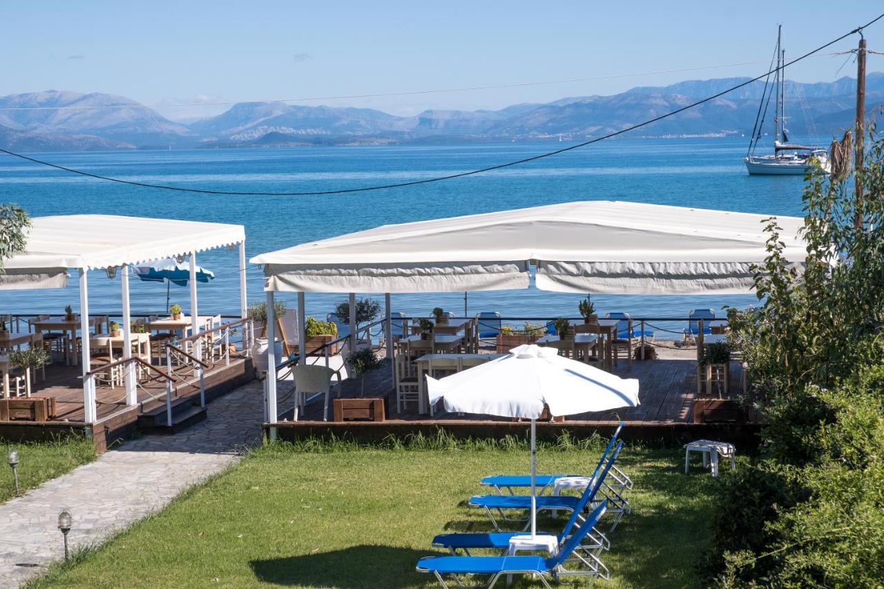 Bed & Breakfast Christina Beachfront By Hotelius Petrití