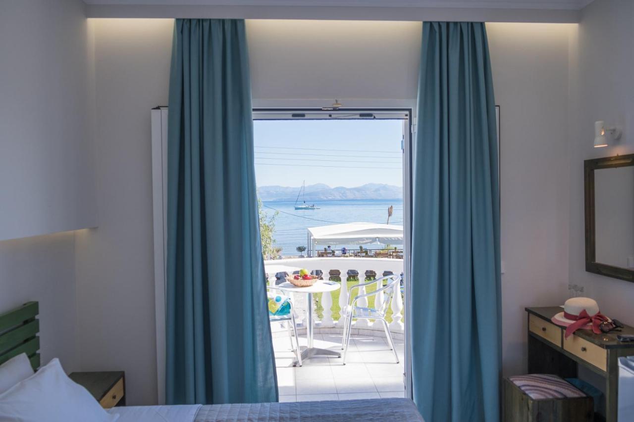 Christina Beachfront By Hotelius Bed & Breakfast 2*